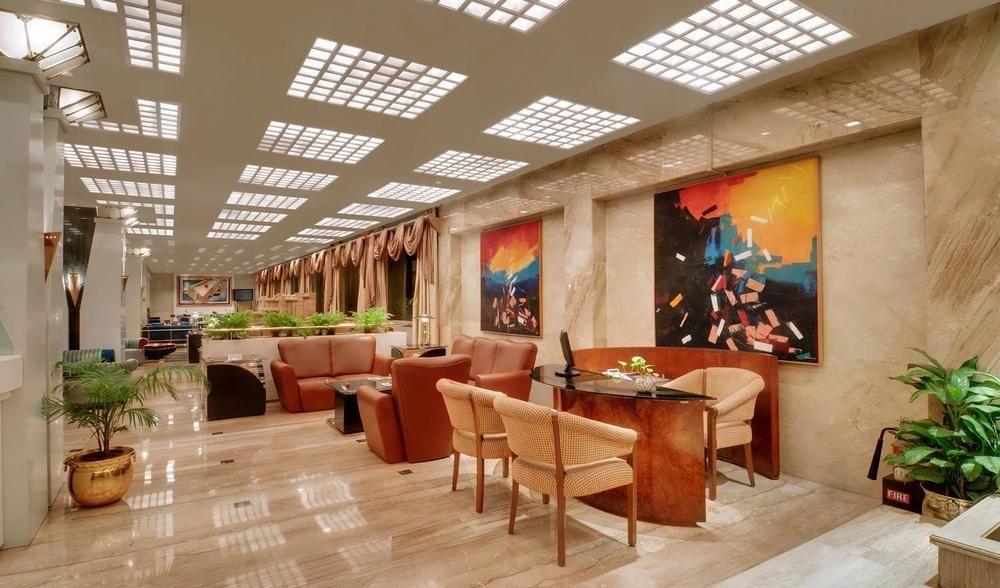 Hotel Kohinoor Continental,airport